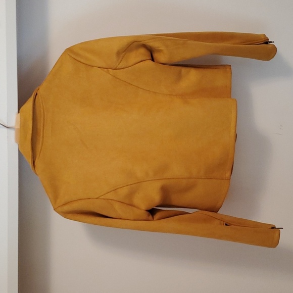 Luna Moon yellow suede moto jacket, women size Small Oversized. - Picture 2 of 10